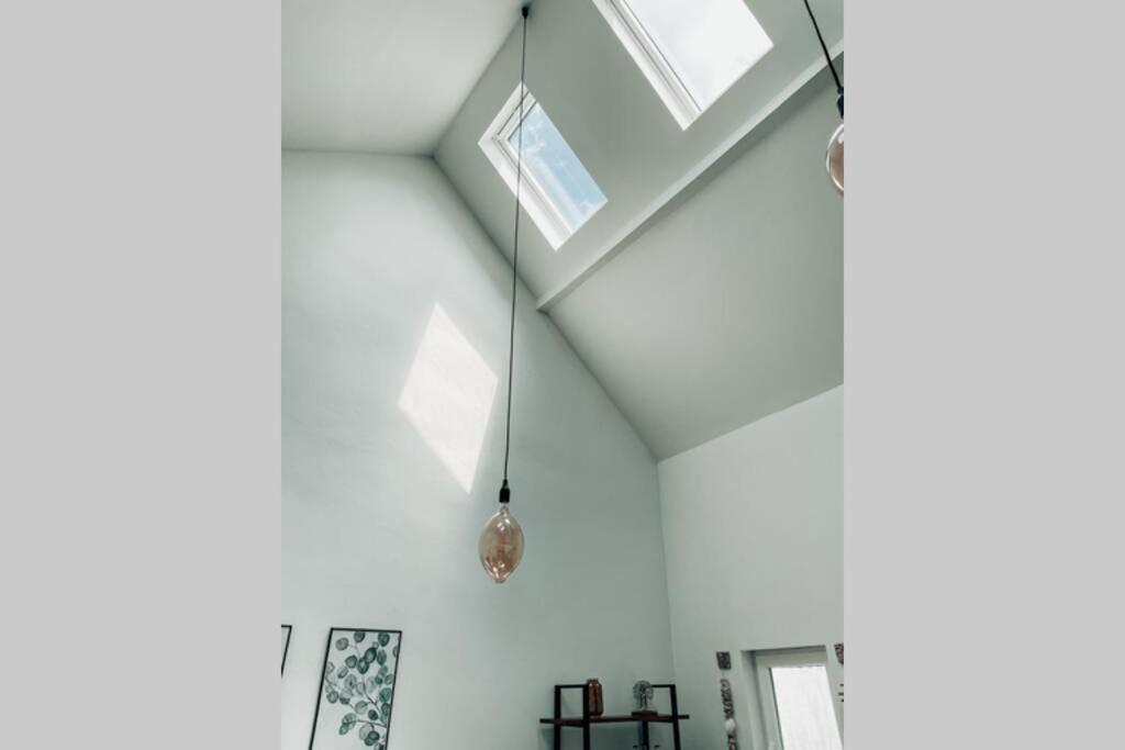 Ganze - Schoenes Und Helles Loft In *